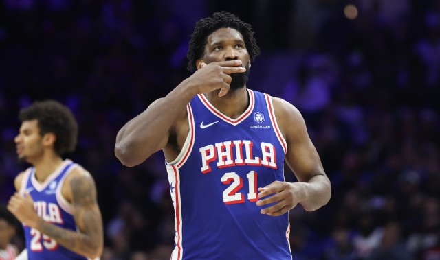 直播入口-实力逐渐回归！恩比德两分11中8&amp;8罚8中砍下27+8 失误7次有点多