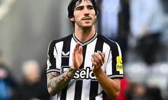 足球投注活动-意大利记者认为纽卡球迷盲目支持托纳利，真的吗？